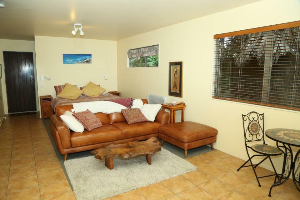 Gems Seaside Lodge Ahipara Buitenkant foto