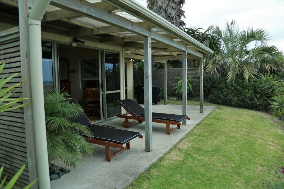 Gems Seaside Lodge Ahipara Buitenkant foto