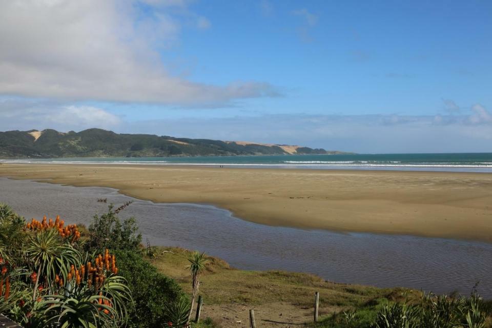 Gems Seaside Lodge Ahipara Buitenkant foto