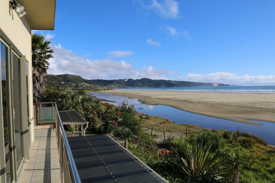 Gems Seaside Lodge Ahipara Buitenkant foto