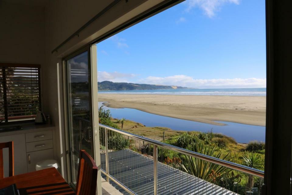 Gems Seaside Lodge Ahipara Buitenkant foto