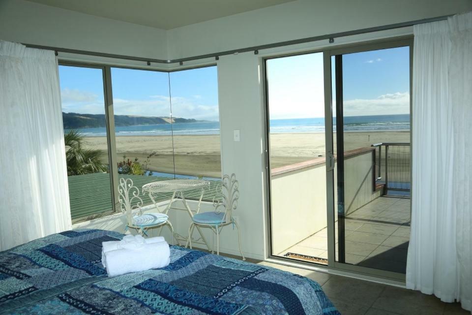 Gems Seaside Lodge Ahipara Buitenkant foto