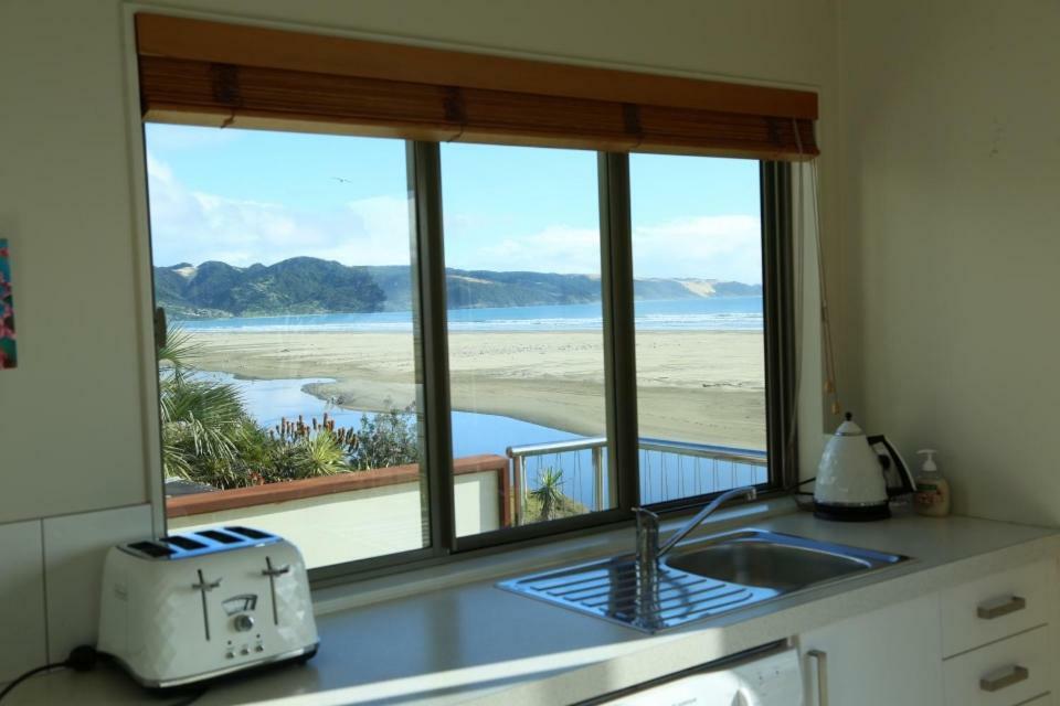 Gems Seaside Lodge Ahipara Buitenkant foto